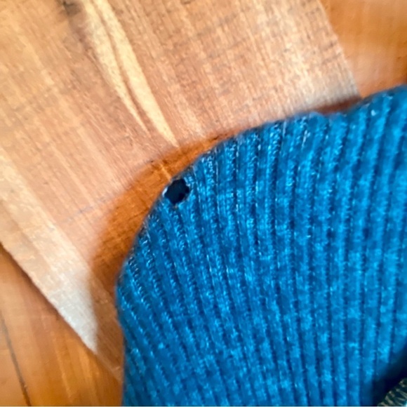 NWOT Loose Fit Cowl Neck L/S Pullover by Vanilla Bay, Color: Hunter, Size M - Picture 4 of 11